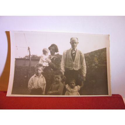 UNKNOWN FAMILY, Mum, Dad & 4 children vintage b/w photograph postcard =
