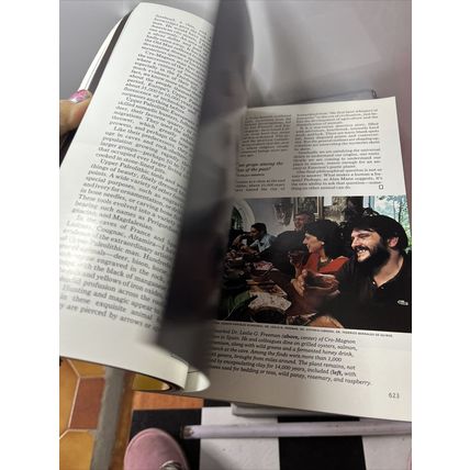 National Geographic Magazine Nov 1985 Search for Early Man - Vintage Collectable