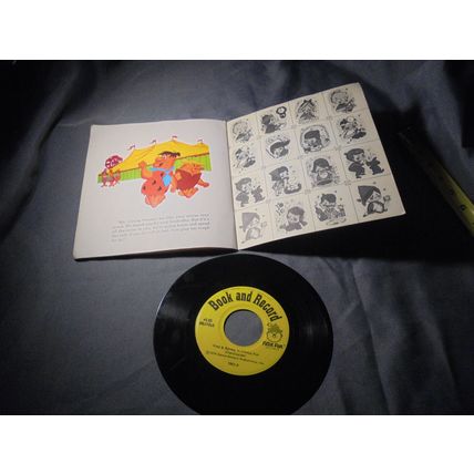 1974 FLINTSTONES Book & Record Set! Excellent Condition!! $10.00 obo!