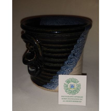 HANDCRAFTED GLAZED STONEWARE FACE MUG BLUES & WHITE SIGNED RT