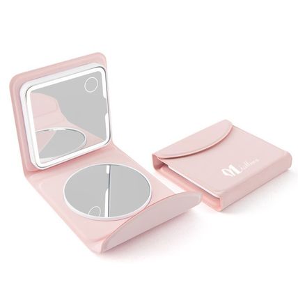 PU Bifold Mirror Compact Powder – Stylish, Portable Makeup Compact with Dual Mir