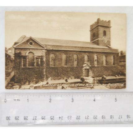 vintage postcard Cathedral Church of the Holy Trinity, Guildford