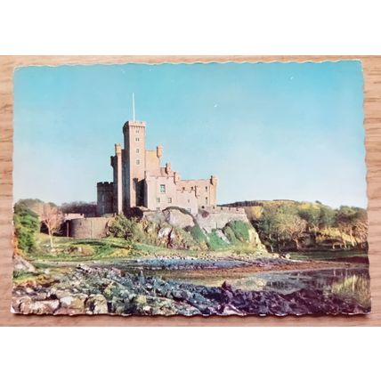 POSTCARD: ISLE OF SKYE - DUNVEGAN CASTLE: 1961