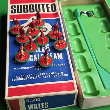 Subbuteo Ref 319 WALES HW Heavyweight Team In C500 JUBILEE Box