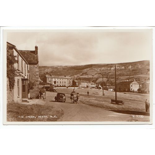 The Green Reeth Postcard RP North Yorkshire 1770