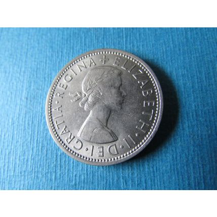 1967 QUEEN ELIZABETH II TWO SHILLINGS FREE POST. (zzebid)