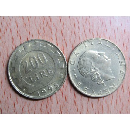 Italy 1995 200 Lire Coin
