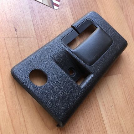 Volvo 1388749 Black Seatbelt Plastic Trim Back Seat V70 V70R Wagon 1998-2000