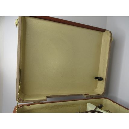Antique RCA Victor SHP-13 Dual Amplifier Stero-Orthoponic Vinyl Record Player
