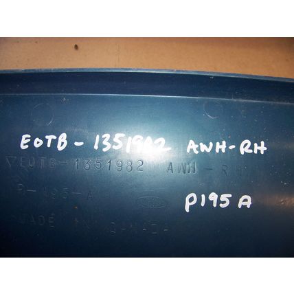 1982 - 91 FORD EXT CAB REAR GLASS TRIM #E0TB-1351982-AWH, E0TB-1351983-AWH 83 84