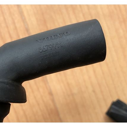 Volvo 8679411 S40 V50 C30 Sunroof Drain Tube Quantity 2 OEM 31371033