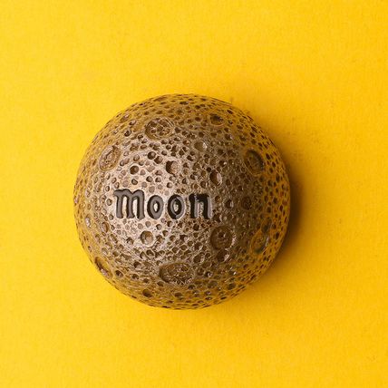 Planet Astronaut Magnet Fridge Magnet