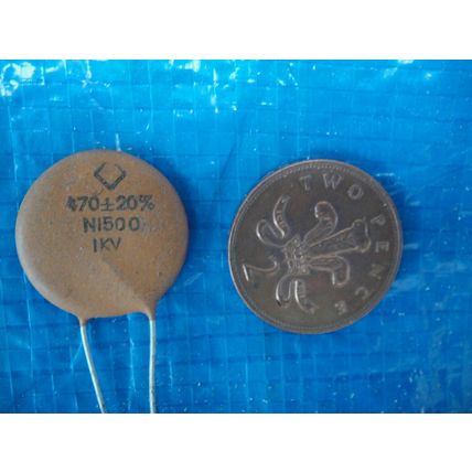NOS 2 X 470pF Capacitors 1.0KV