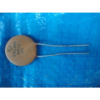 NOS 2 X 470pF Capacitors 1.0KV