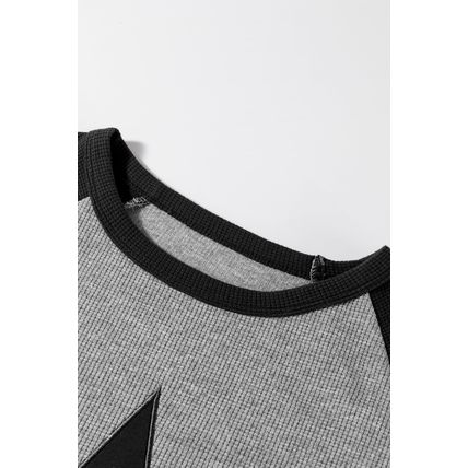 High Waffle Knit Colorblock Star Patch Graphic Raglan Top