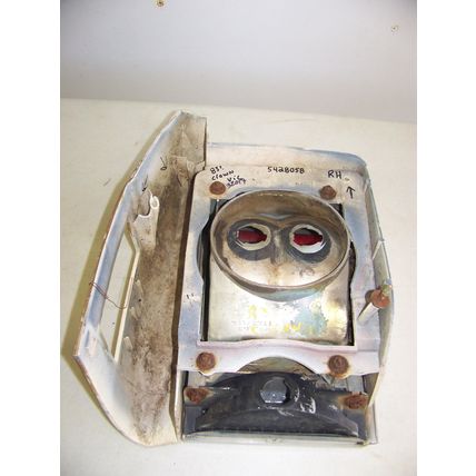 1983 FORD CROWN VICTORIA RH TAILLIGHT W/ QUARTER EXTENSION OEM #1AB-5428058