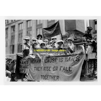 rp04598 - Suffragettes - Sufferage Hay Wagon - print 6x4