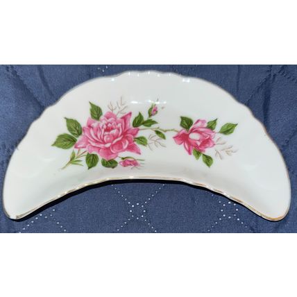 RARE VINTAGE ANTIQUE PORCELAIN CRESENT MOON W/GOLD TRIM SET OF 5 MADE IN JAPAN