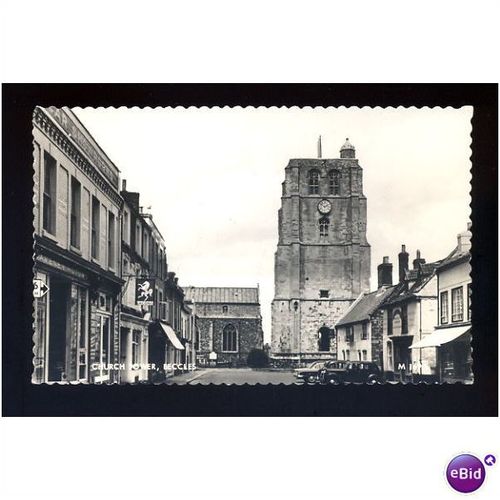 Suffolk BECCLES Church Tower Postcard by Valentine (M 1697)