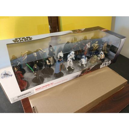 Disney Store Star Wars MEGA FIGURE SET 20 PCS-NEW- Box Shipping w/Tracking