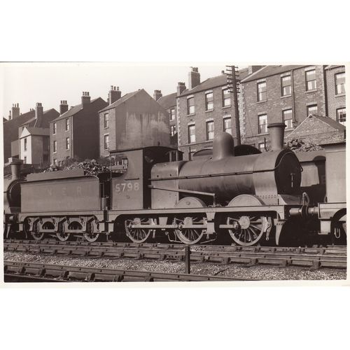 Railway Photo LNER J10 5798 Neepsend Shed Sheffield GCR 9H 0-6-0 Loco J10/6