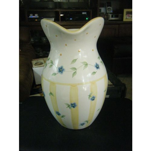 Pfaltzgraff Melissa Pattern Large Ceramic 96 oz. Pitcher