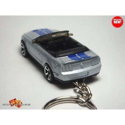 RARE HTF KEY CHAIN SILVER BLUE FORD MUSTANG SHELBY GT500 CUSTOM LIMITED EDITION