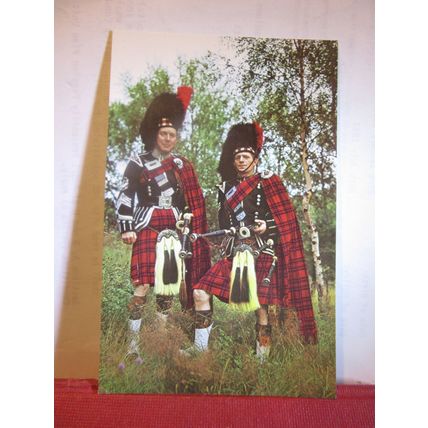 STUART TARTAN, SCOTTISH PIPERS unused postcard =