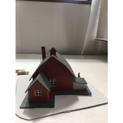 HO Scale Model Power Horse Stable (built) 4385