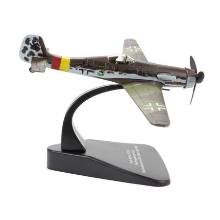 OXFORD AC028 1/72 FW TA 152 LUFTWAFFE STAB./JG 301 JOSEF KEIL GERMANY APRIL 1945