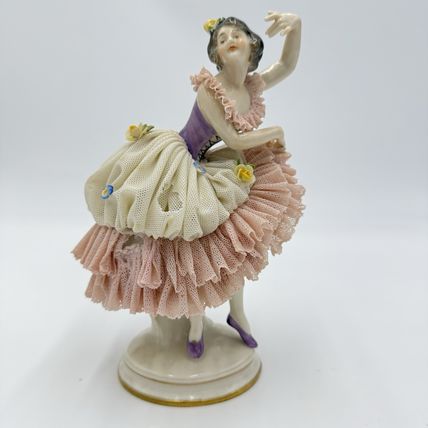 Antique Volkstedt Dresden Porcelain Lace Ballerina Figurine 7” Circa 1760