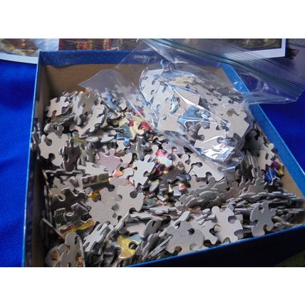 JUSTICE LEAGUE FEMALES 1000 Piece PUZZLE!! Thomas Kinkade!! MINT! $26.00 Shipped
