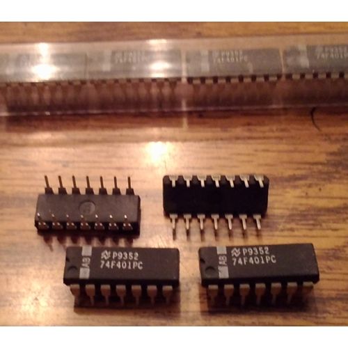 Lot of 10: National Semiconductor 74F401PC