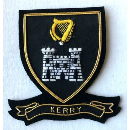 HAND EMBROIDERED IRISH COUNTY - KERRY - COLLECTORS HERITAGE ITEM TO BUY CP MADE