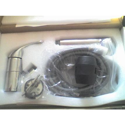 Kitchen Bathroom Sink Tap with Pull Out Shower Head Attachment