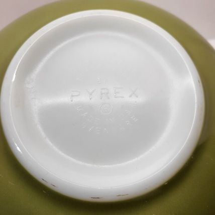 Lime Green 2 1/2Qt Pyrex Cinderella Mixing Serving Bowl 1960's Ovenware Vintage