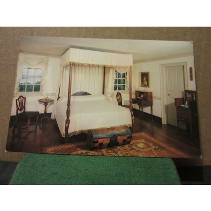 BEDROOM, MOUNT VERNON, VIRGINIA, USA. unused postcard George Washington =