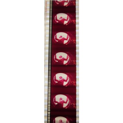 Pk GEB -K - MIX - K c056D . 1 STRIP OF 5 - 35MM FILM CELLS. ( )