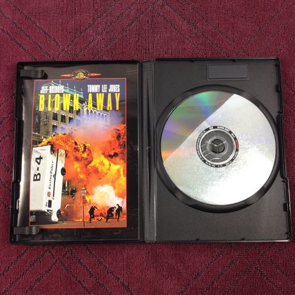 Blown Away - 1994 - Action/Thriller - Rated R - DVD - Used