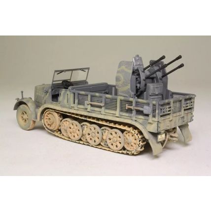 SD.KFZ.7 KRAUSS-MAFFEI HALF TRACK GERMAN ARMY FRANCE 1944 - CORGI US60005 1/50