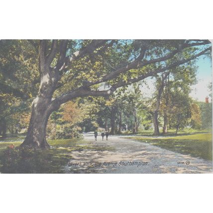 Lovers Walk The Avenue Southampton Hampshire Postcard (QHAM302)