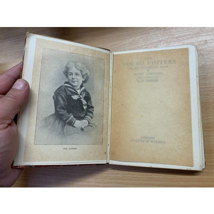 1919 DAISY ASHFORD "THE YOUNG VISITERS" FICTION SMALL HARDBACK BOOK (P2)