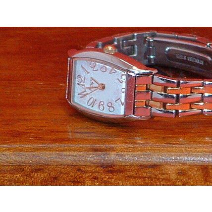 Pre-Owned Fragra FR046L Dress Analog Watch