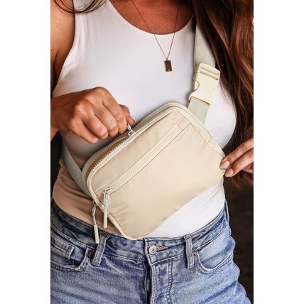 Wide Belt Zipped Square Crossbody Bag