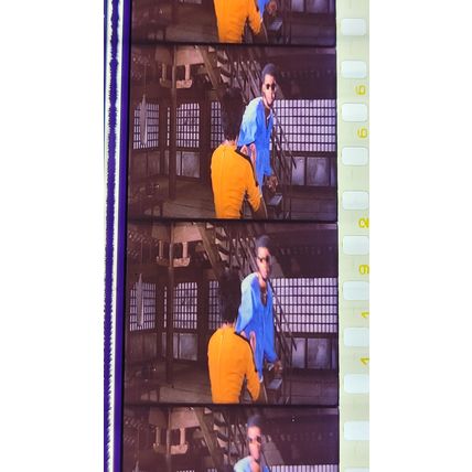 Bruce Lee. Pk VBC - A020t. 1 STRIP OF 5 - 35MM FILM CELLS