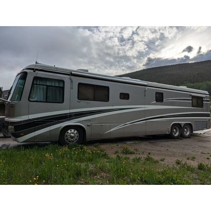 2000 Monaco Executive