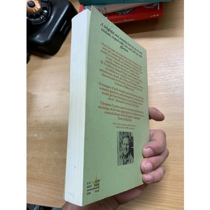 1983 JOHN JULIUS NORWICH "CHRISTMAS CRACKERS" PAPERBACK BOOK (P3) AA