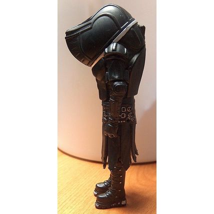 DOCTOR WHO<>JUDOON TROOPER<>ACTION FIGURE<>DISABLED<>missing right hand