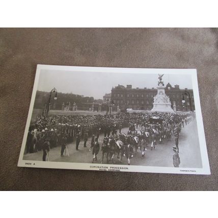 Real photo Postcard - King George Coronation Parade - Royal / Royalty