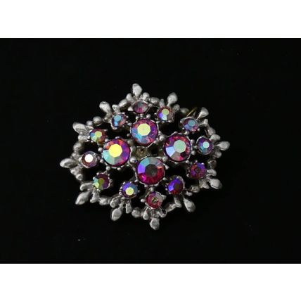 VINTAGE 1990-s Oval Silvertone Pink Aurora Borealis Rhinestone Cluster BROOCH.